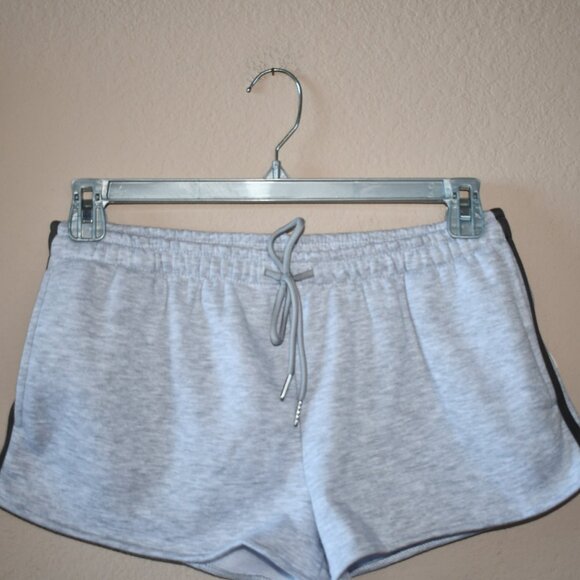Seventh & Sunset Gray Elastic Drawstring Waist Sweat Shorts NWT Size Large - Picture 2 of 4